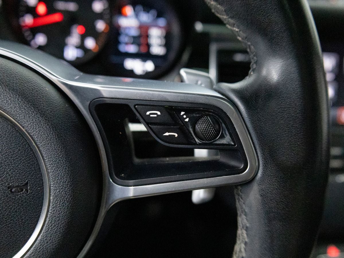 2018 Porsche Macan Macan