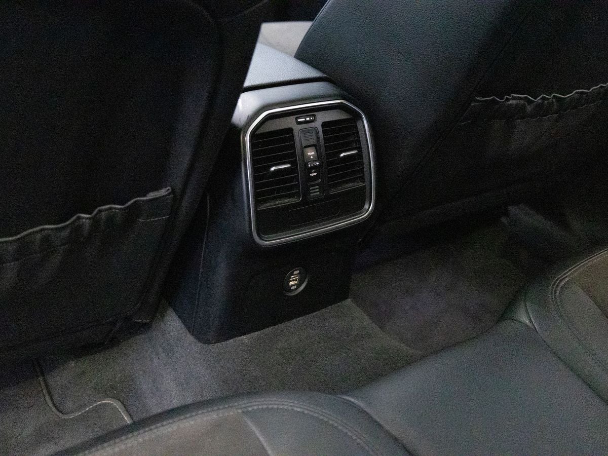 2018 Porsche Macan Macan