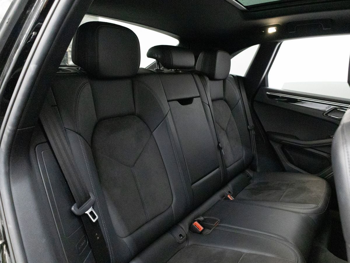 2018 Porsche Macan Macan