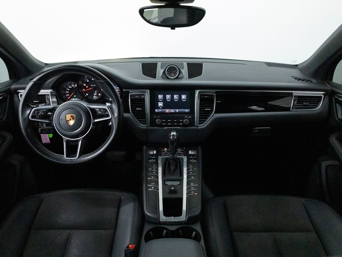 2018 Porsche Macan Macan