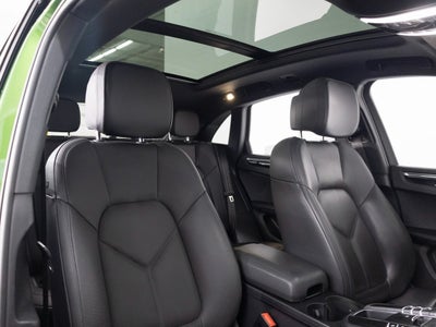 2019 Porsche Macan Base