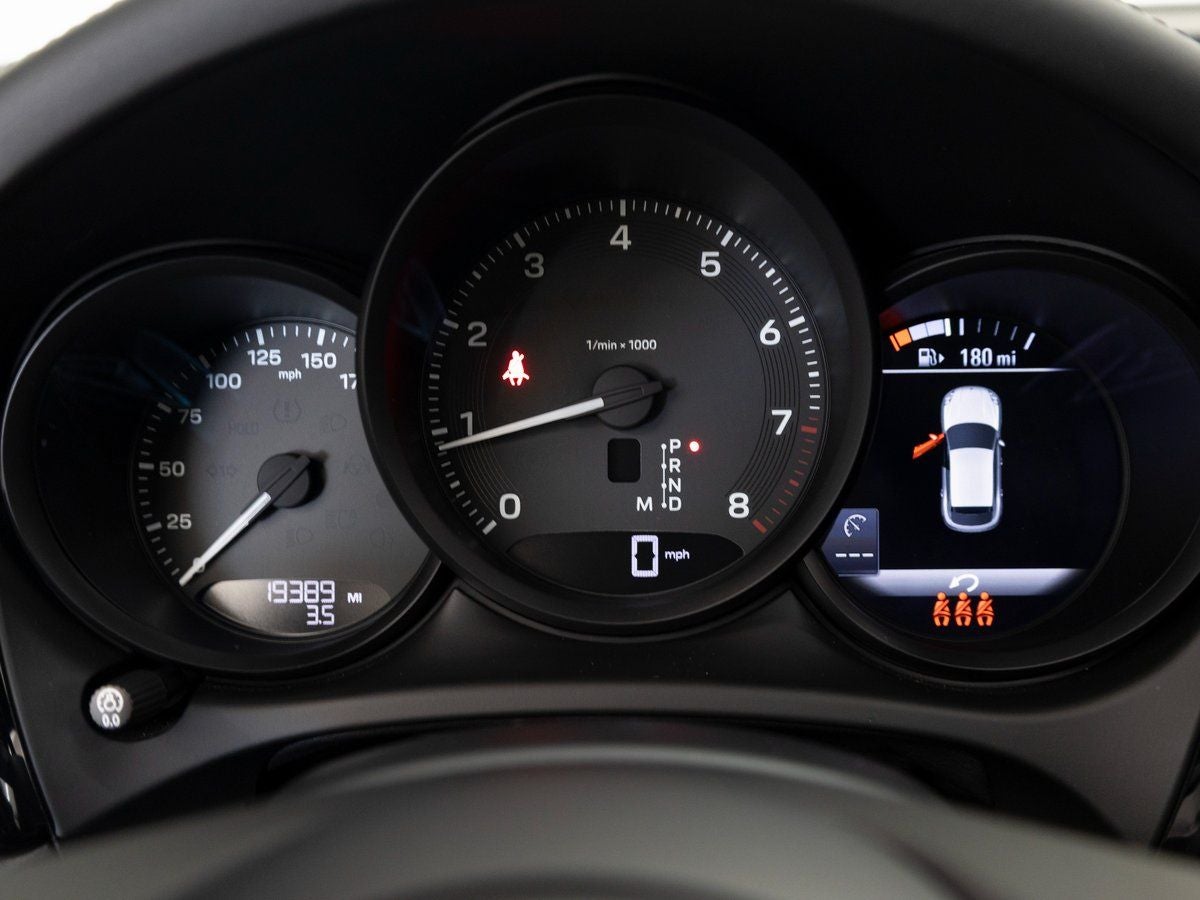 2024 Porsche Macan Base