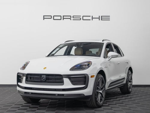 2025 Porsche Macan Base