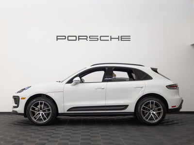 2025 Porsche Macan Base