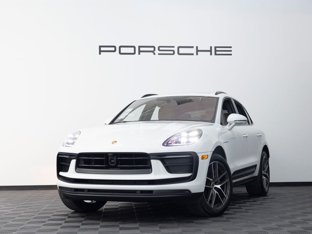 2025 Porsche Macan