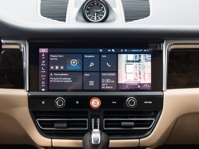 2025 Porsche Macan Base