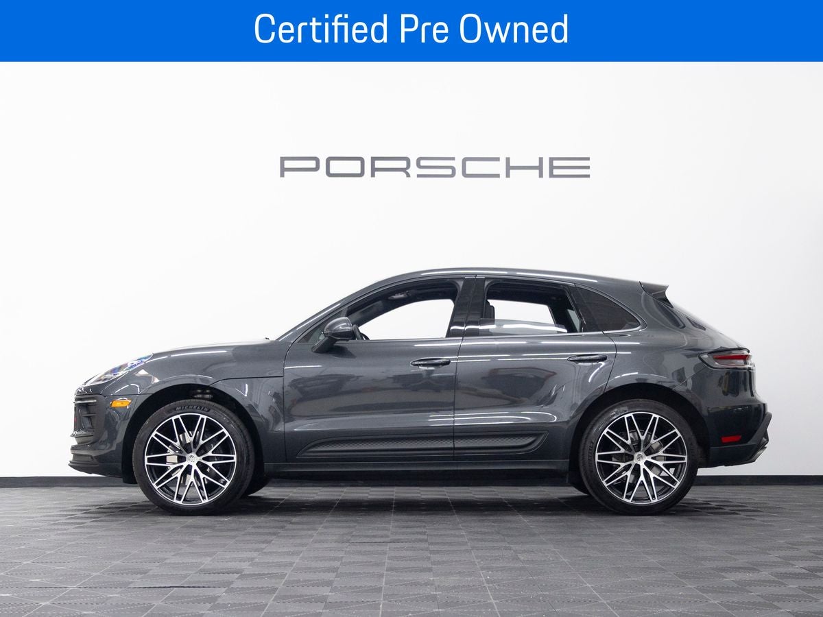 2026 Porsche Macan Base