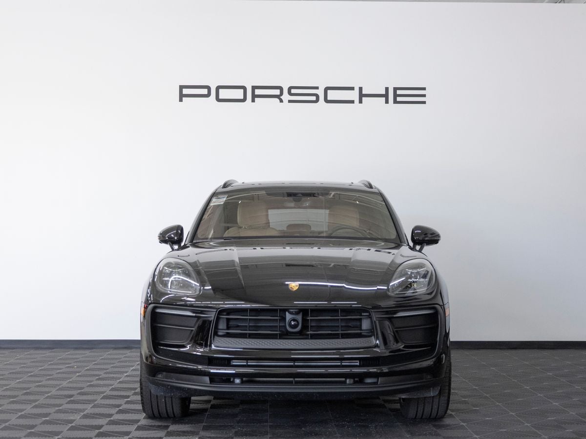 2026 Porsche Macan Macan