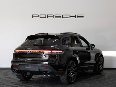 2026 Porsche Macan Macan