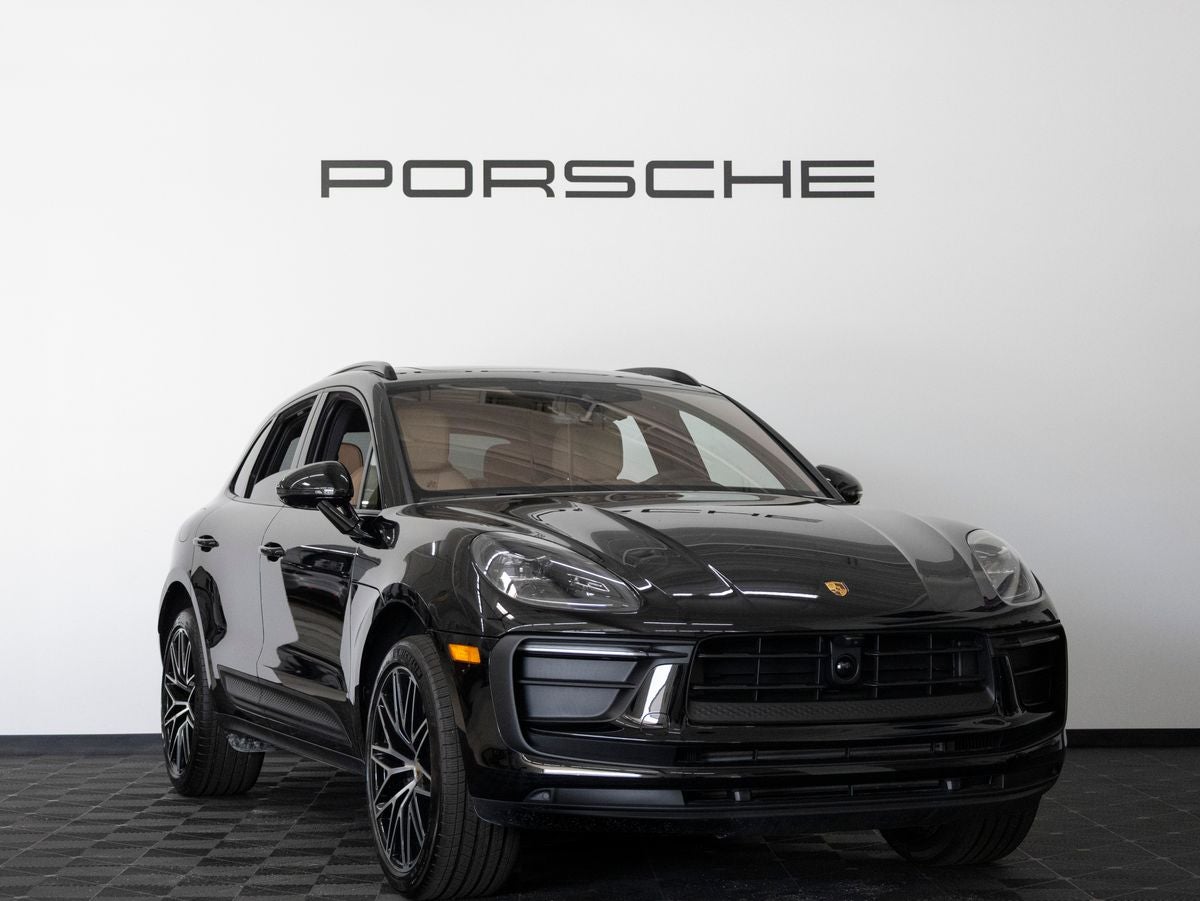 2026 Porsche Macan Macan