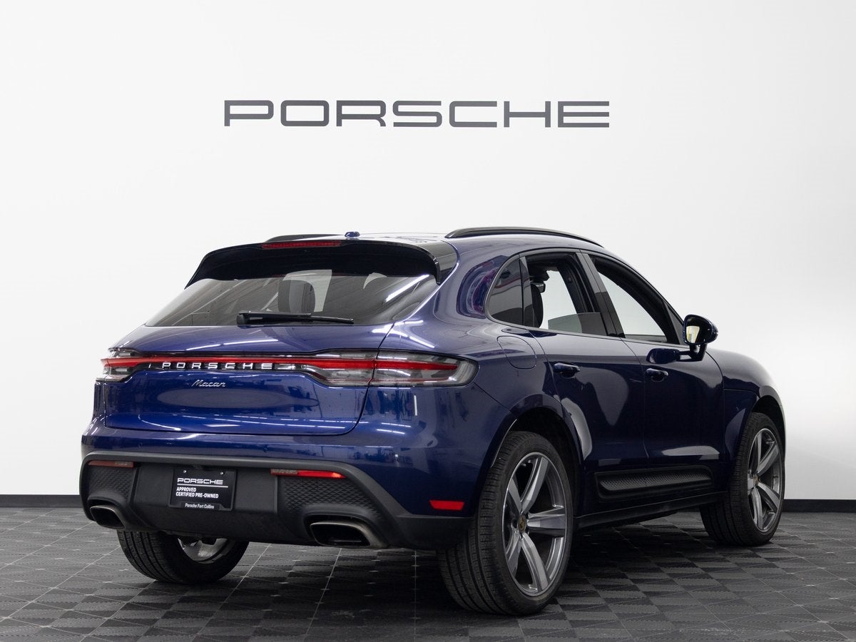 2025 Porsche Macan Base