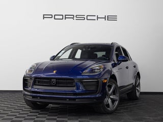 2025 Porsche Macan Base