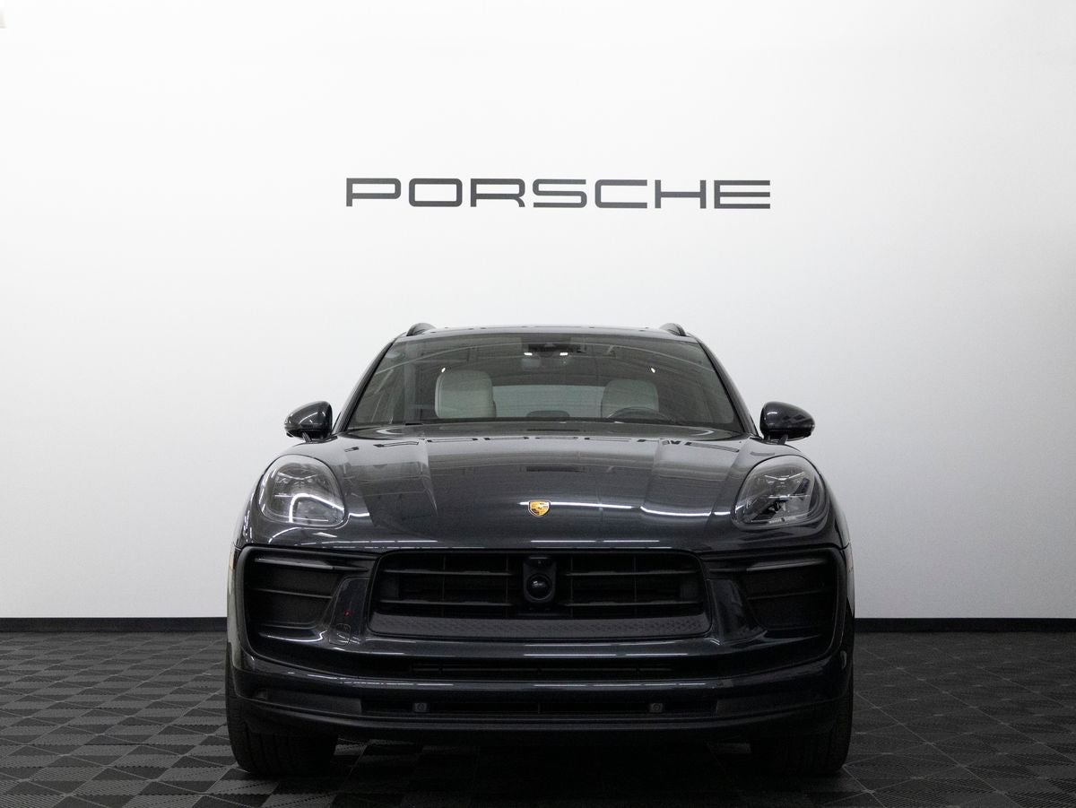 2023 Porsche Macan Macan (MY23)