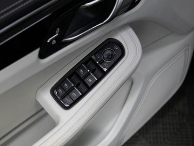 2023 Porsche Macan Macan (MY23)