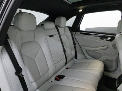 2023 Porsche Macan Macan (MY23)