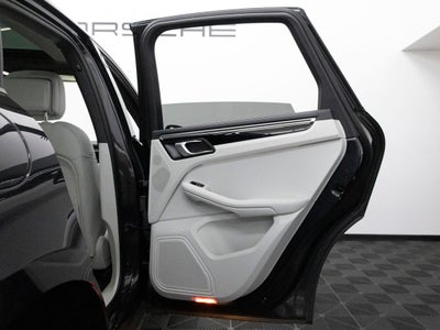 2023 Porsche Macan Macan (MY23)