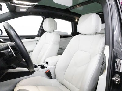 2023 Porsche Macan Macan (MY23)