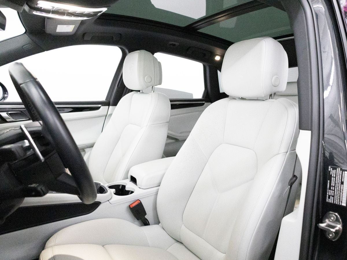2023 Porsche Macan Macan (MY23)