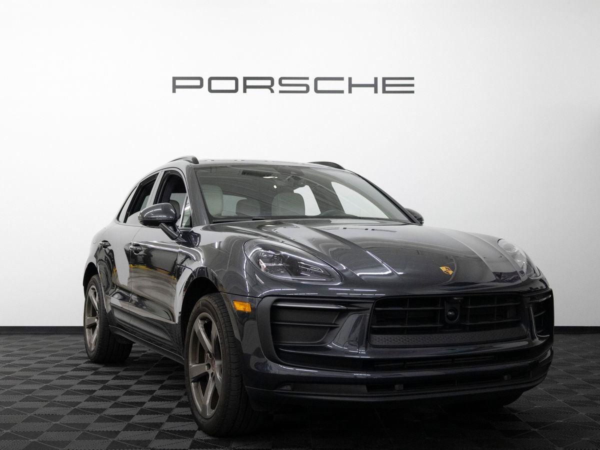 2023 Porsche Macan Macan (MY23)