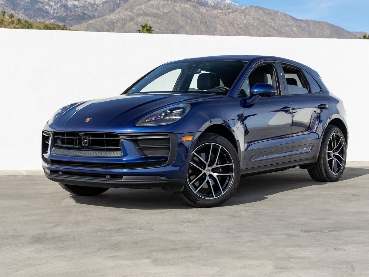 2025 Porsche Macan Base