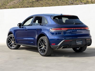2025 Porsche Macan Base