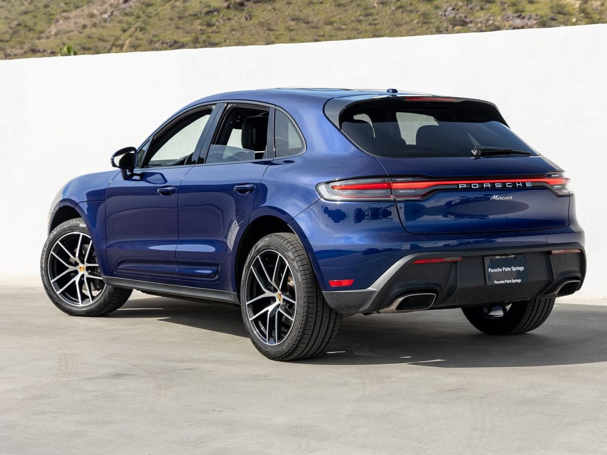 2025 Porsche Macan Base