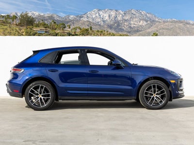 2025 Porsche Macan Base