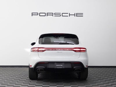 2026 Porsche Macan Base