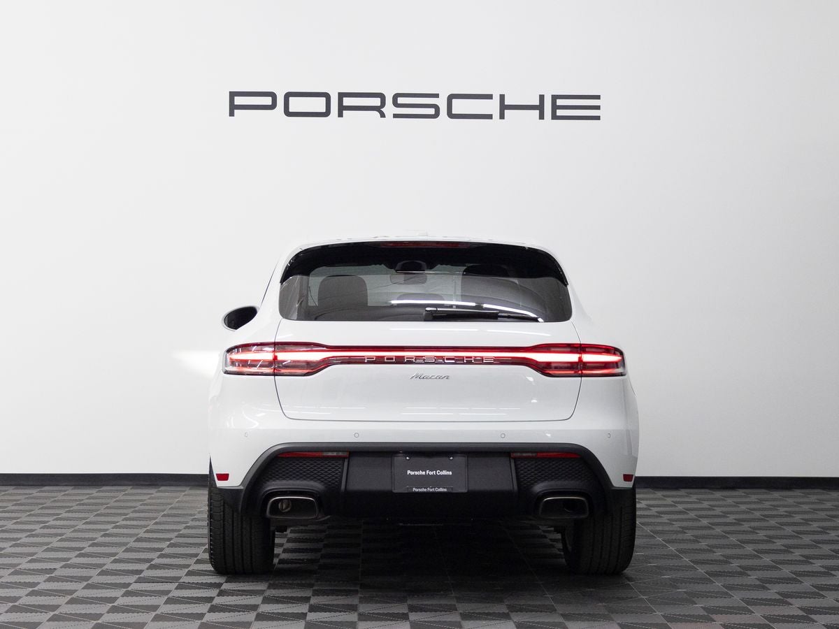 2026 Porsche Macan Base