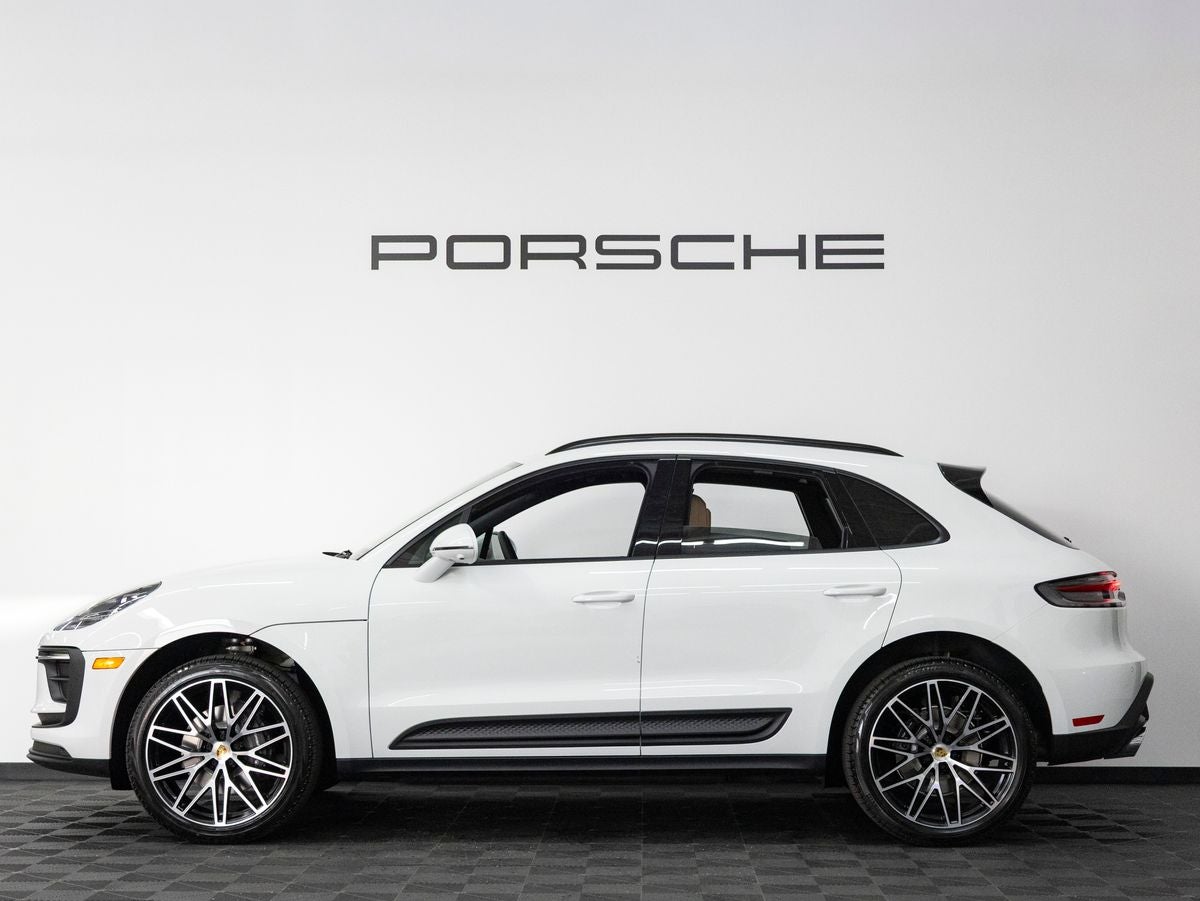 2026 Porsche Macan Macan