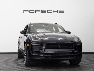 2026 Porsche Macan Base