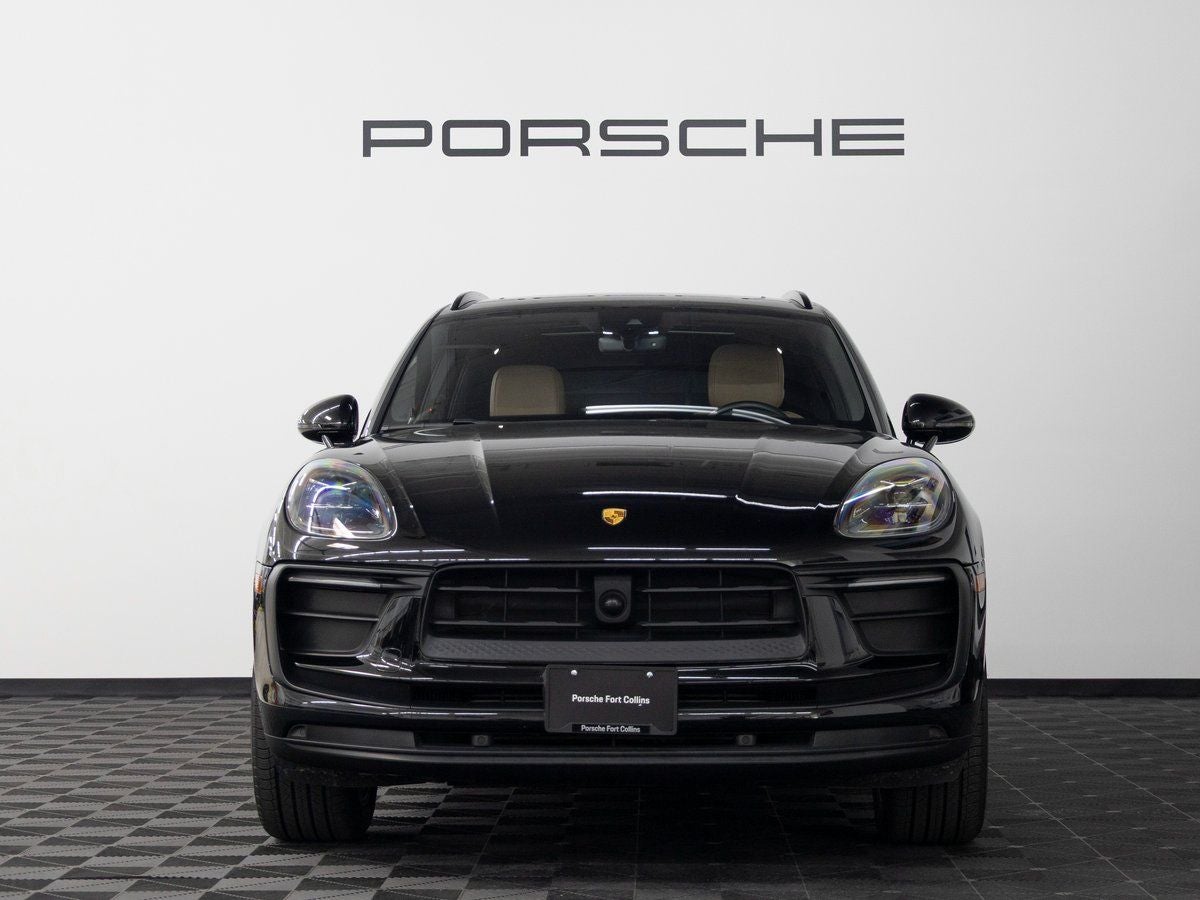 2023 Porsche Macan Base