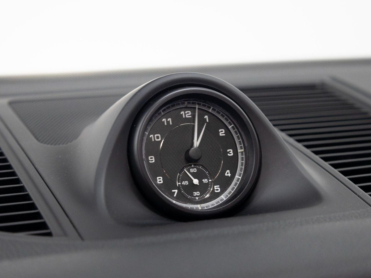 2023 Porsche Macan Base