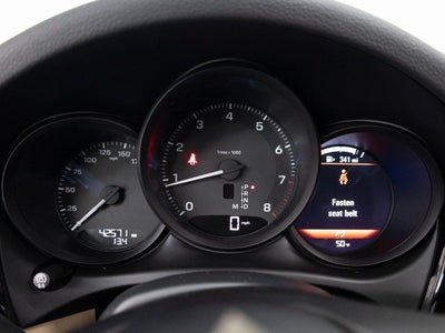 2023 Porsche Macan Base