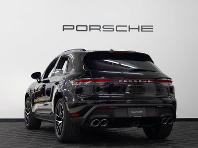 2023 Porsche Macan Base