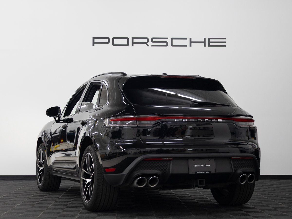 2023 Porsche Macan Base