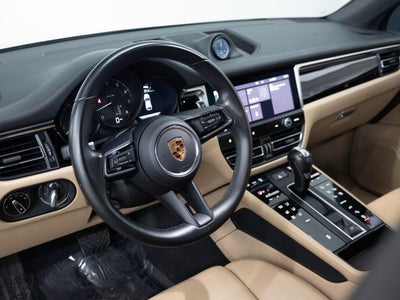 2023 Porsche Macan Base