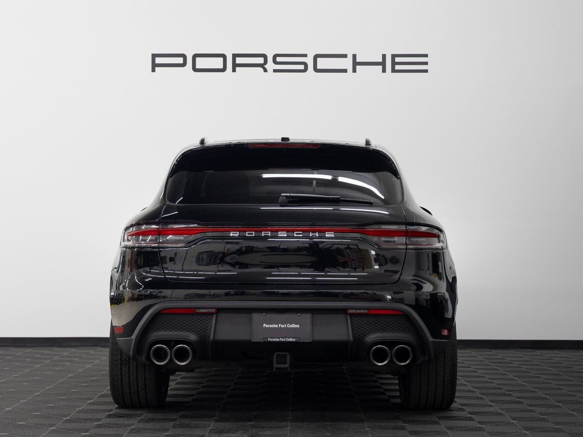 2023 Porsche Macan Base