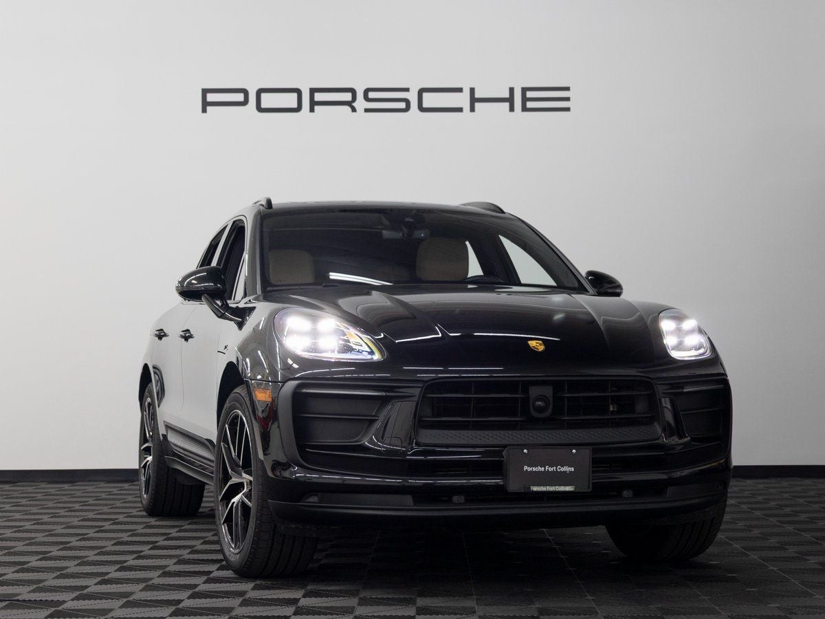 2023 Porsche Macan Base