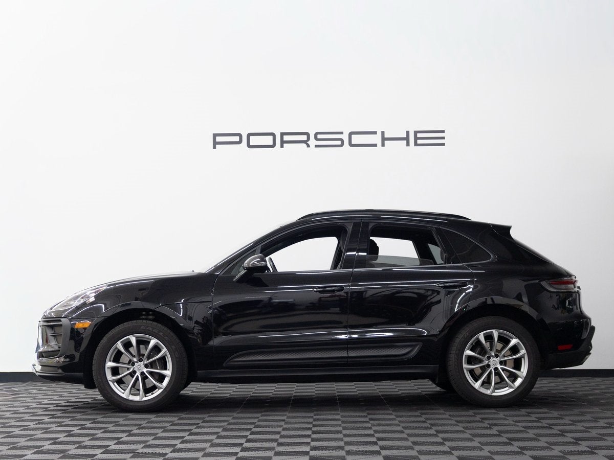 2024 Porsche Macan Base