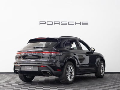 2024 Porsche Macan Base