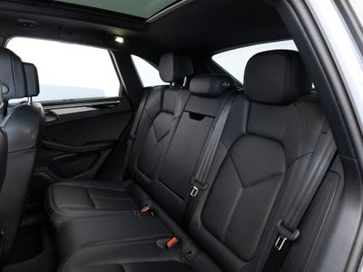 2024 Porsche Macan Macan