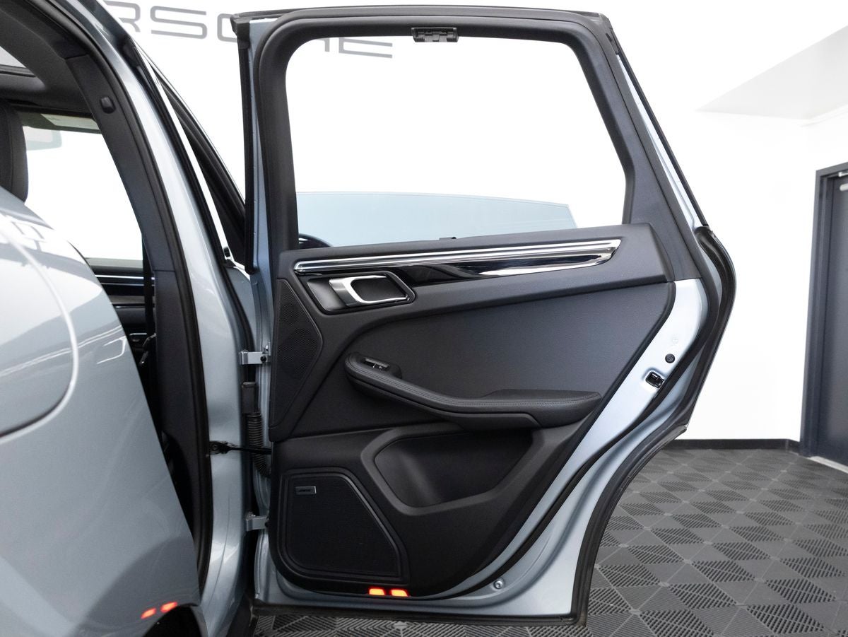 2024 Porsche Macan Macan