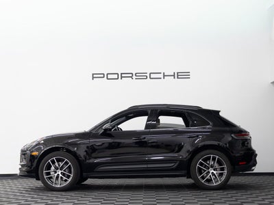 2025 Porsche Macan Base
