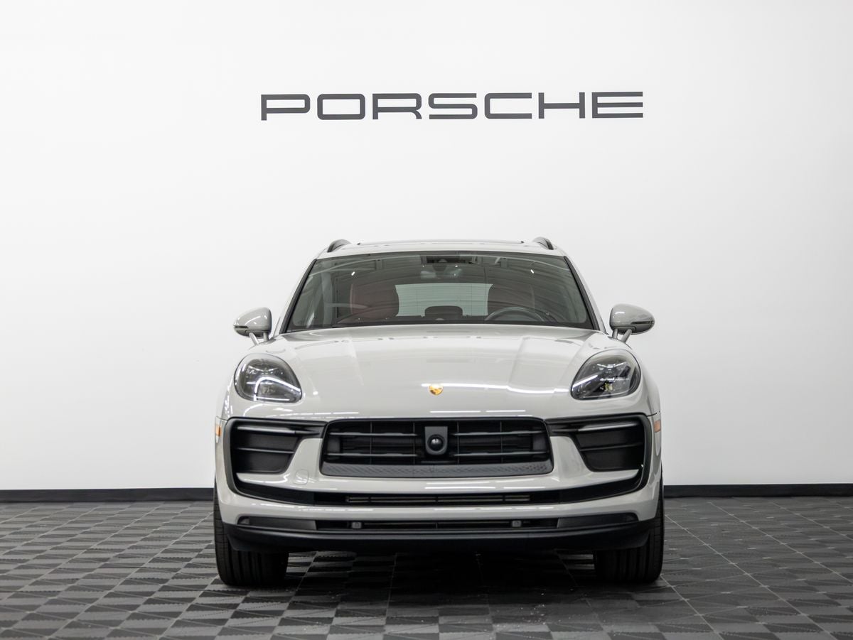 2025 Porsche Macan Macan