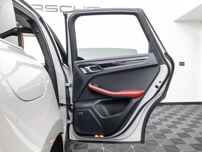 2025 Porsche Macan Macan