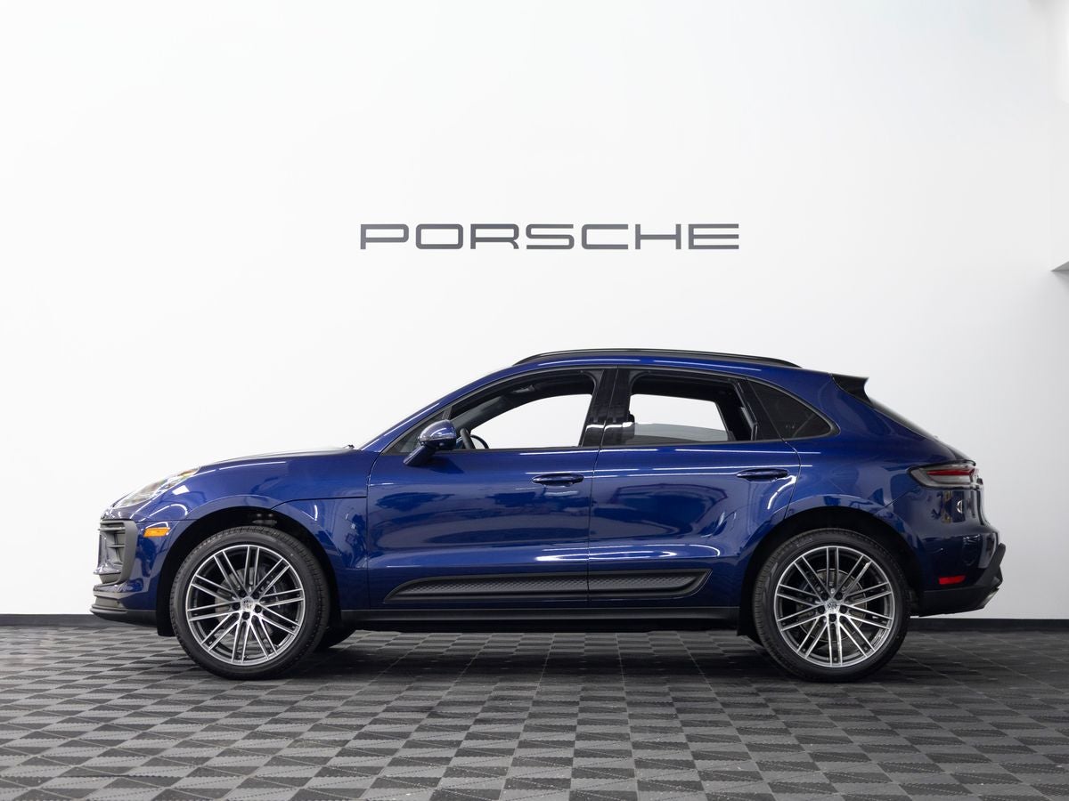 2026 Porsche Macan Base