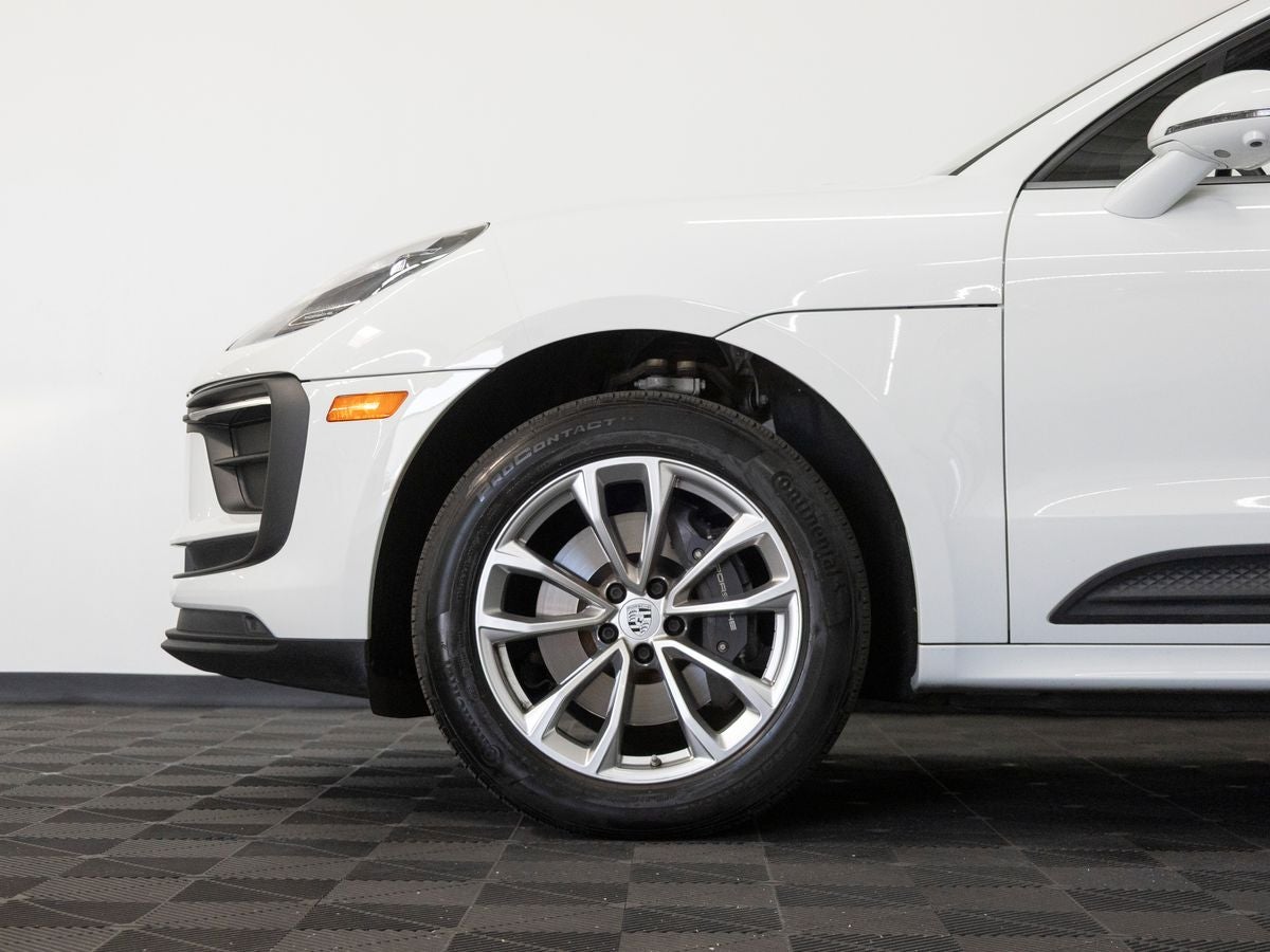 2023 Porsche Macan Macan (MY23)