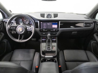2023 Porsche Macan Macan (MY23)