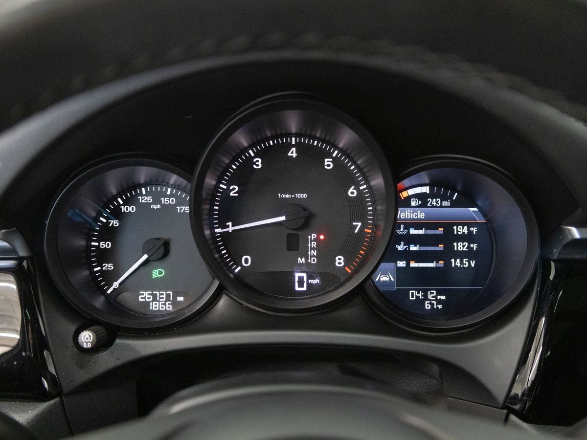 2023 Porsche Macan Macan (MY23)